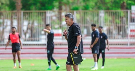أوسوريو يعقد جلسة مع لاعبى الزمالك ويخفف الحمل البدنى