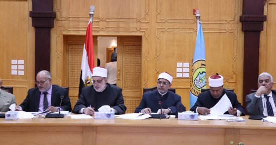 جامعة الأزهر: عيد العمال وتحرير سيناء مناسبتان مهمّتان للتذكير بإتقان العمل