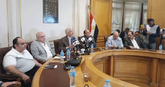 شعبة الذهب تطلق مبادرة لخفض أسعار مصنعية المشغولات لتقليل الضغط على شراء السبائك