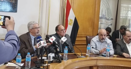 شعبة الذهب تعد مقترحا بإعفاء جزء من ذهب مصريى الخارج من الرسوم الجمركية