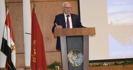محافظ بورسعيد: "المثلث المعدوم" ستصبح نموذجا للقرية الذكية لتوفير حياة كريمة