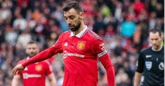 مانشستر يونايتد يتقدم على أستون فيلا بهدف فى الشوط الأول بالدوري الإنجليزي