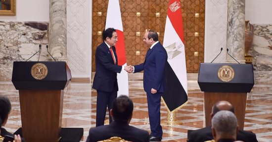 الرئيس السيسى ورئيس وزراء اليابان يشهدان توقيع اتفاقيات فى الاتصالات ومترو الأنفاق