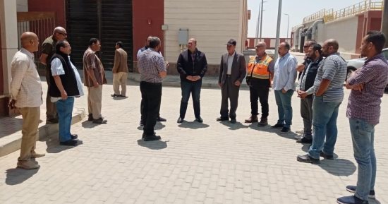 نائب محافظ الجيزة يوجه بسرعة تنفيذ تشطيبات منشآت مشروع إسكان الديسمى.. صور