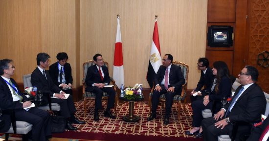 رئيس الوزراء يعقد اجتماعا مع نظيره الياباني.. كيشيدا: مصر تمتلك بنية تحتية هائلة ومناطق اقتصادية واعدة وازدادت جاذبية السوق المصرى أمام الشركات اليابانية.. ومدبولى يؤكد ترحيب مصر الكبير بالاستثمارات اليابانية 