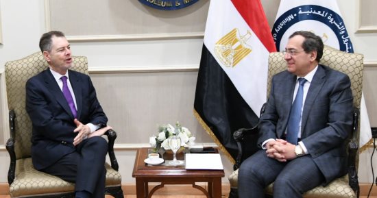 الملا: النموذج المصرى فى تصدير الغاز يتمثل فى التوسع فى العقود الفورية