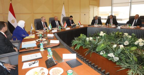 وزير النقل يترأس الجمعية العمومية لشركة الجسر العربى للملاحة