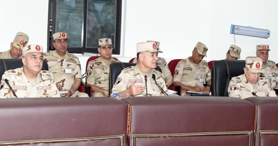 الفريق أسامة عسكر يشهد إحدى مراحل مشروع مراكز القيادة الاستراتيجى التعبوى