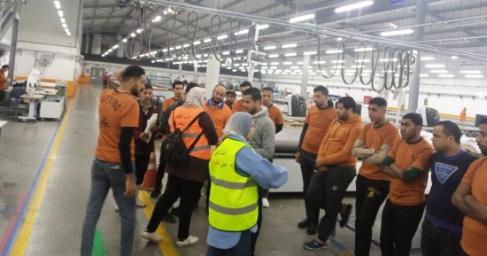 صندوق مكافحة الإدمان يطلق سلسلة أنشطة لتوعية العمال بأضرار المخدرات.. صور 