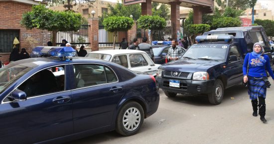 الشرطة تنجح فى انتشال سيدتين مسنتين احتجزتا داخل شقة بمصر القديمة 