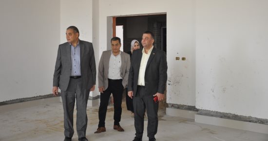 رئيس جامعة كفر الشيخ يتفقد أعمال إنشاءات مبنى العيادات الخارجية والتعليم الطبى