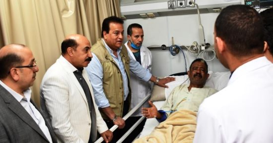 وزير الصحة يتفقد معبر أرقين وموقف كركر لمتابعة الخدمات الطبية المقدمة للسودانيين