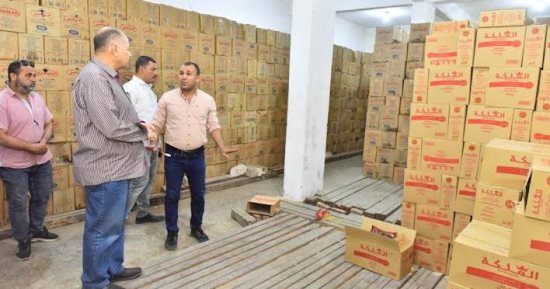 محافظ أسيوط يتفقد فرع الشركة المصرية لتجارة الجملة بمركز ساحل سليم