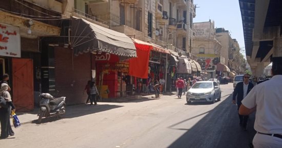 محافظة القاهرة تشن حملات لرفع الإشغالات من الشوارع.. صور