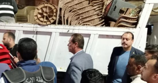 حملات مكبرة لمتابعة تطبيق مواعيد الغلق الصيفية وإزالة الإشغالات بأحياء الإسكندرية 