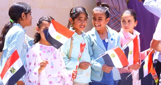 فرحة أطفال شمال سيناء تخطف الأنظار باحتفالات الذكرى الـ 21 لتحريرها