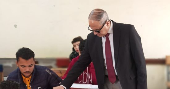  محافظ كفر الشيخ يتابع امتحانات الشهادة الابتدائية.. وغرفة العمليات بلا شكاوى