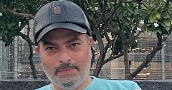أشرف زكى يسافر للإمارات للاطمئنان على أحمد إبراهيم بعد إصابته بجلطة