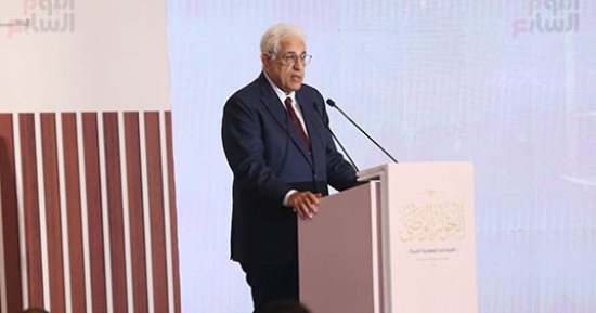 حسام بدراوى خلال كلمته بالجلسة الافتتاحية: لا بد لنجاح أى حوار من الاتفاق على محددات سابقة له.. الحوار الوطنى سياسى من الدرجة الأولى وأخذت على عاتقى توثيق رؤية سياسية لمستقبل البلاد لمناقشتها