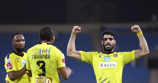 التعاون يتقدم على الاتحاد بهدف في الشوط الأول بالدوري السعودي.. فيديو