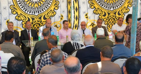 محافظ بورسعيد لمزارعى سهل الطينة: الدولة حريصة على تلبية مطالبكم