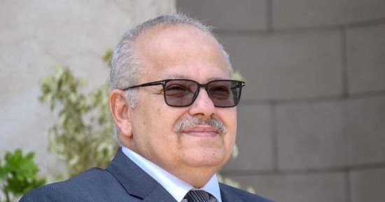 منتدى "أثر بصمة الكربون لصناعة البلاستيك على تغير المناخ" بجامعة القاهرة
