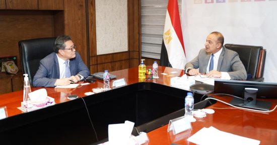نائب وزيرة التخطيط يستقبل وفدا من كوريا الجنوبية لمناقشة التعاون المشترك 