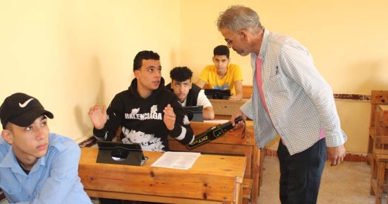 وكيل تعليم الإسماعيلية يتابع امتحانات الفصل الدراسى الثانى بمدارس المحافظة