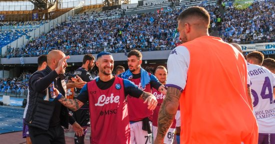 التعادل السلبي يحسم الشوط الأول بين نابولي وفيورنتينا فى الدوري الإيطالي