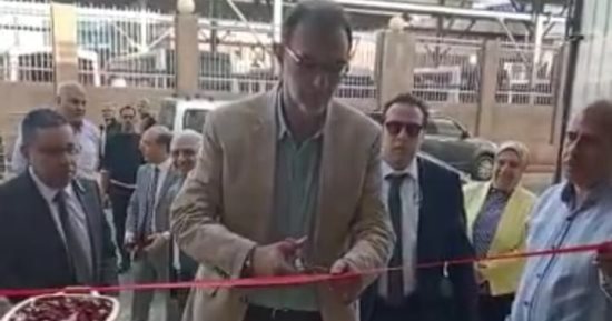 رئيس هيئة سلامة الغذاء يفتتح أول معمل لتكويد العينات  