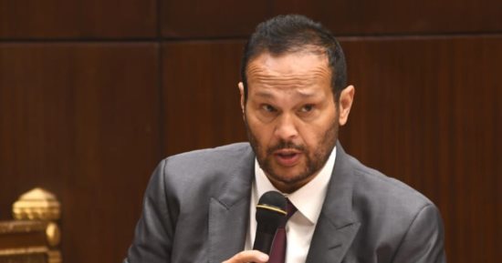 محمد حلاوة رئيس لجنة الصناعة والتجارة بمجلس الشيوخ يطالب باستراتيجية لربط التعليم باحتياجات سوق العمل.. التركيز على العلوم التكنولوجية ..إعلاء قيمة التعليم الفني .. تأهيل العمالة.. التوسع بالجامعات في المحافظات