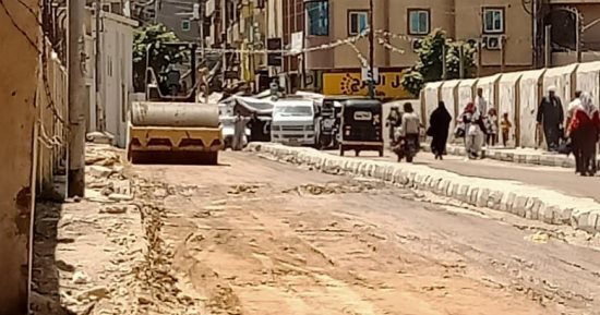 حملات نظافة وتمهيد طريق مكثفة لخدمة المواطنين فى غرب الأقصر.. صور