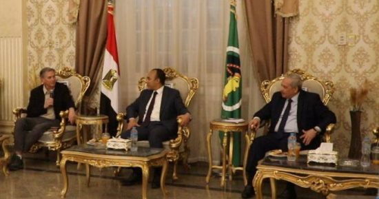 نائب محافظ المنيا يستقبل وفدا رفيع المستوى من مجلس النواب الأمريكى.. صور