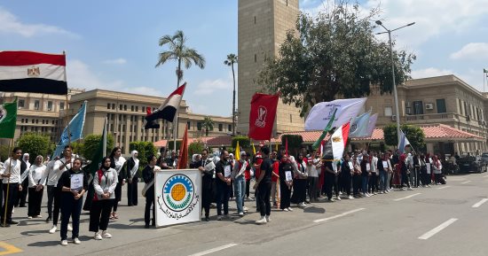 رئيس جامعة القاهرة يؤكد أهمية الأنشطة الطلابية فى بناء شخصيات الطلاب
