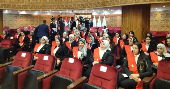وزير العدل يكرم أوائل القاضيات بدورة التكوين الأساسى الأولى بعد قليل.. صور