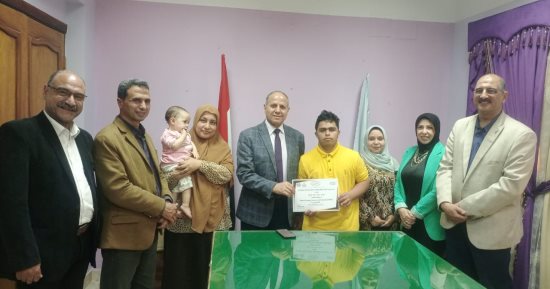 وكيل تعليم كفر الشيخ يكرم الطلاب الحاصلين على مراكز جمهورية فى التصوير الفنى