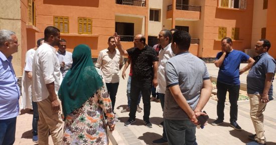 رئيس جهاز "سوهاج الجديدة" يتفقد منطقتي 138 عمارة و50 عمارة 