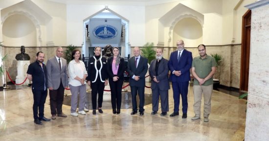 تحديث الصناعة يوقع بروتوكولا لتطوير "نول الكليم اليدوي" مع كلية الهندسة 