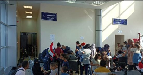 وزير الصحة: تقديم الخدمات الطبية لـ581 قادما من السودان عبر ميناء سفاجا البحرى