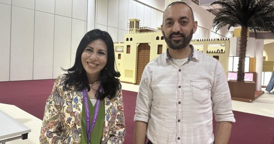 سماح أبو بكر عزت خلال مشاركتها بمهرجان الشارقة القرائى: احترام عقول الأطفال يخلف جيلا لديه ولاء لوطنه ويرسخ الهوية.. ملف الأطفال من أولويات القيادة السياسية.. وما يخص البراعم على طاولة الحوار الوطنى