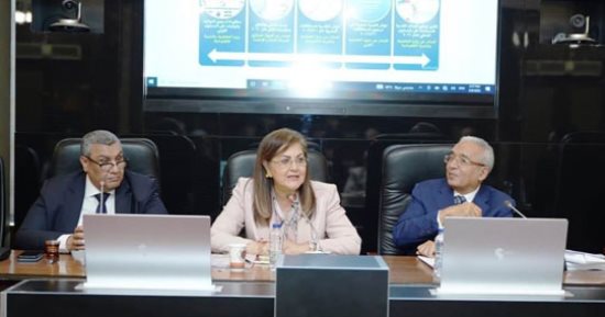 خلال اجتماع "خطة النواب".. وزيرة التخطيط : الحكومة قررت تأجيل مشروعات البنية التحتية بالمكون الدولارى.. هالة السعيد: الظروف الجيوسياسية أدت لتباطؤ الإصلاح الهيكلى.. والدولة جادة فى دعم مساهمة القطاع الخاص