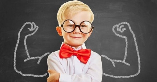 5 نصائح لتعزيز ثقة الطفل بنفسه.. "تعزيز علاقاته الاجتماعية مهم"