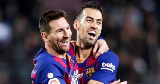 ميسي يودع بوسكيتس برسالة مؤثرة بعد رحيله عن برشلونة