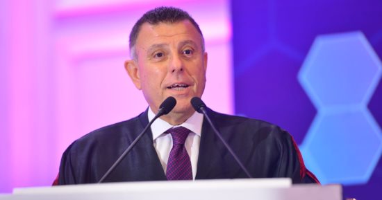 رئيس جامعة عين شمس: استراتيجيتنا تبنت مناهج مبتكرة فى التدريس