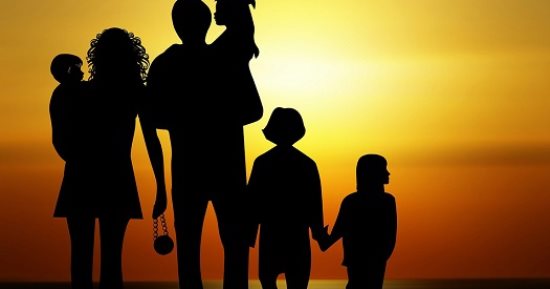 التسامح والاحترام وتجنب النقد السلبى.. ازاى تحسن علاقتك بأسرتك بخطوات بسيطة