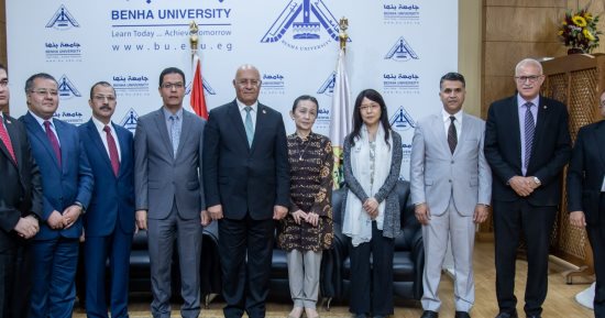 رئيس جامعة بنها يستقبل وفدا من الهيئات اليابانية العاملة فى مصر