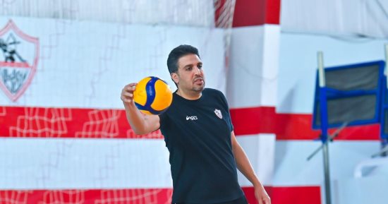 عاشور: وافقت على تجديد تعاقدي مع طائرة الزمالك فورا ودون شروط