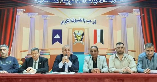 وكيل "تعليم دمياط" يجتمع برؤساء لجان الشهادة الإعدادية