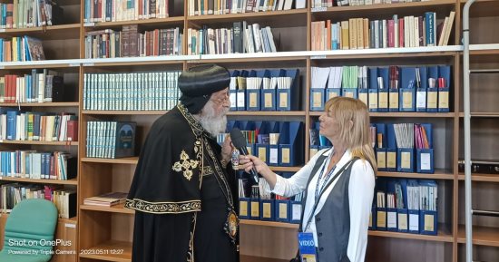 البابا تواضروس لوسائل الإعلام الإيطالية: السكن والطعام والتعليم والصحة أهم من السياسة فى حقوق الإنسان.. ندين بشدة تدفق الأسلحة للحرب بين روسيا وأوكرانيا.. وهناك محبة بيننا والمسلمين ونحاول بناء مصر الجديدة معًا
