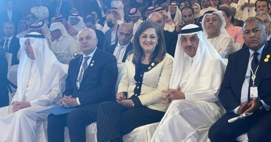 وزيرة التخطيط  تشارك بحفل إطلاق منتدى القطاع الخاص